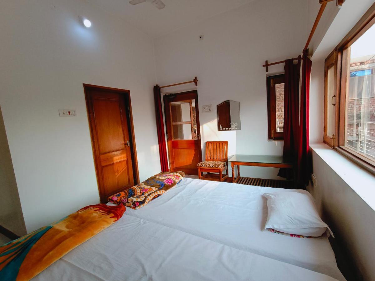 The Gupta Guest House Бодх-Гая Экстерьер фото