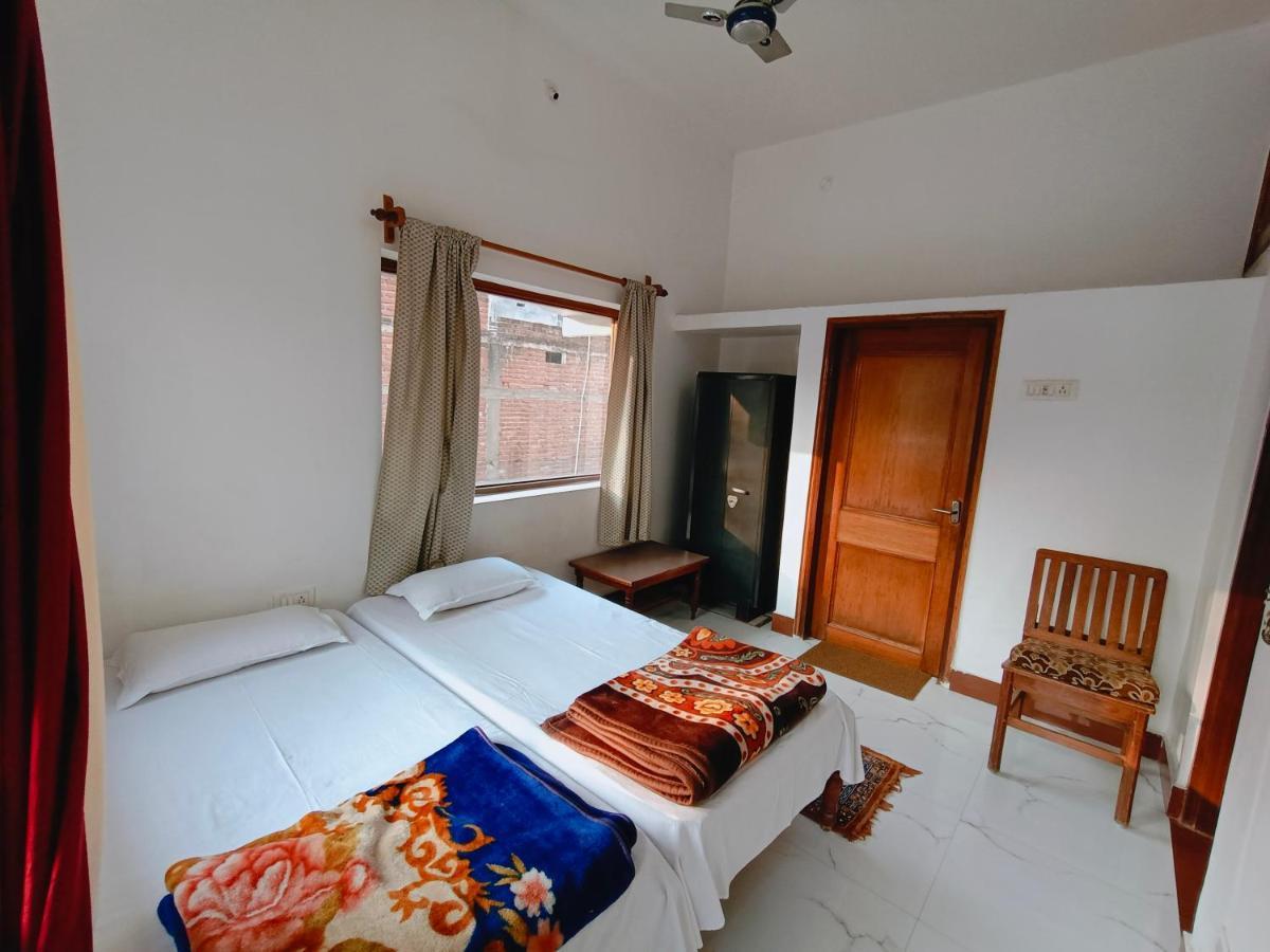 The Gupta Guest House Бодх-Гая Экстерьер фото