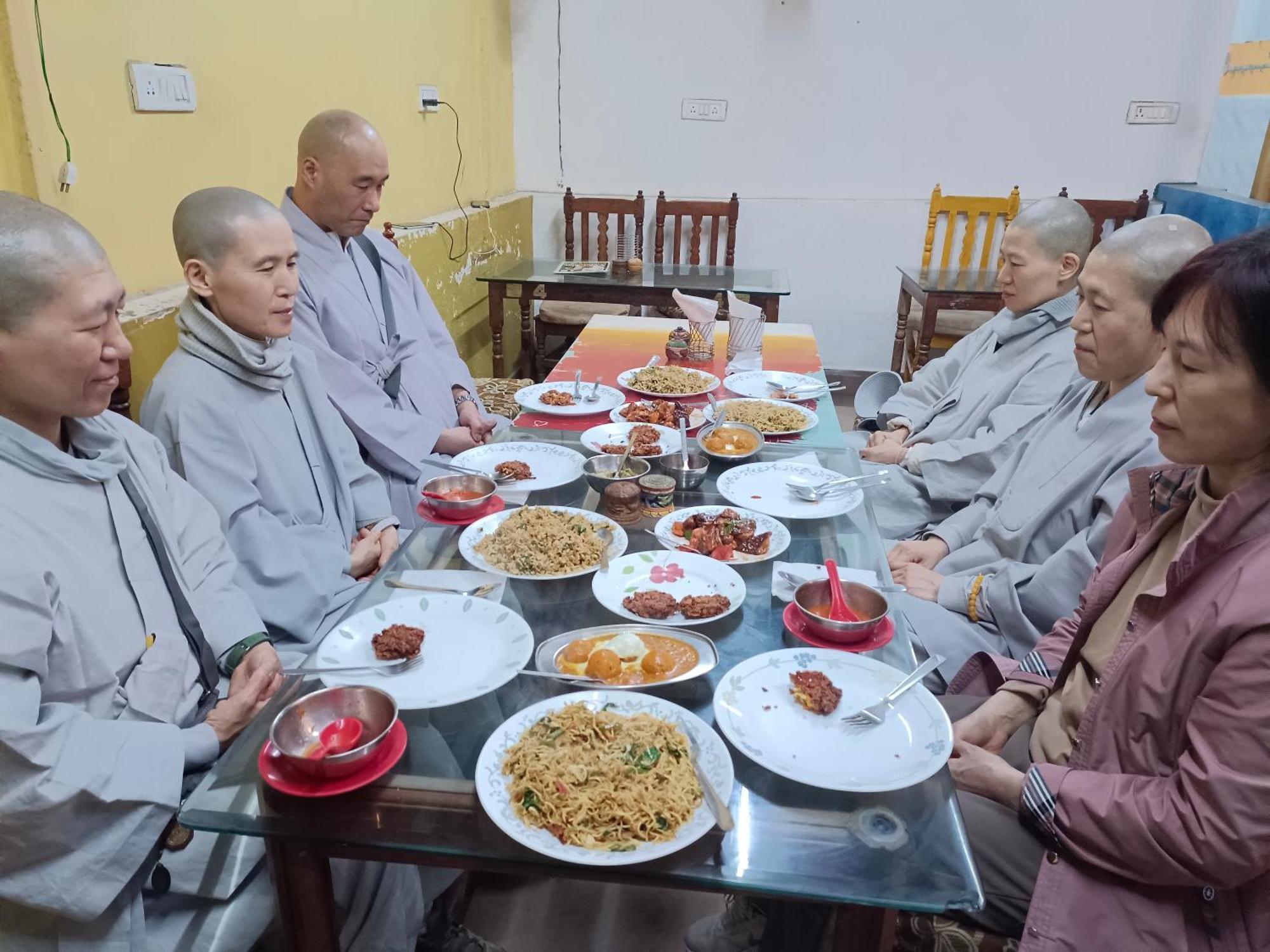 The Gupta Guest House Бодх-Гая Экстерьер фото